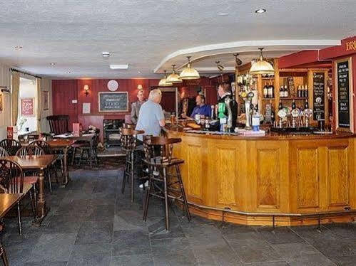 George Inn Радсток Экстерьер фото